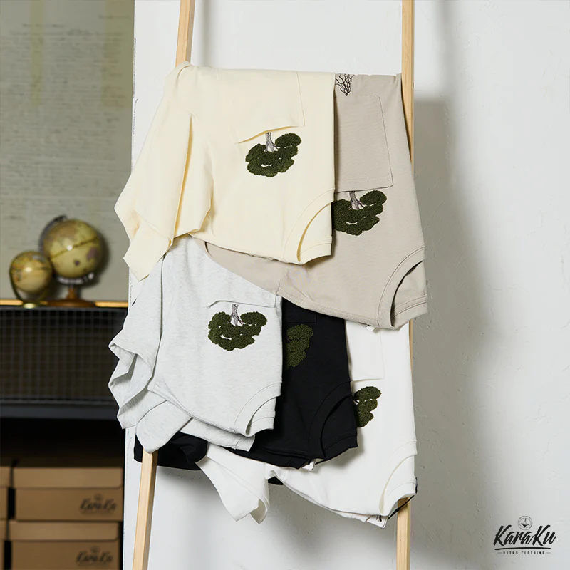 「木はポケットの中で育つ」サガラ刺繍コットンTee - Image 9