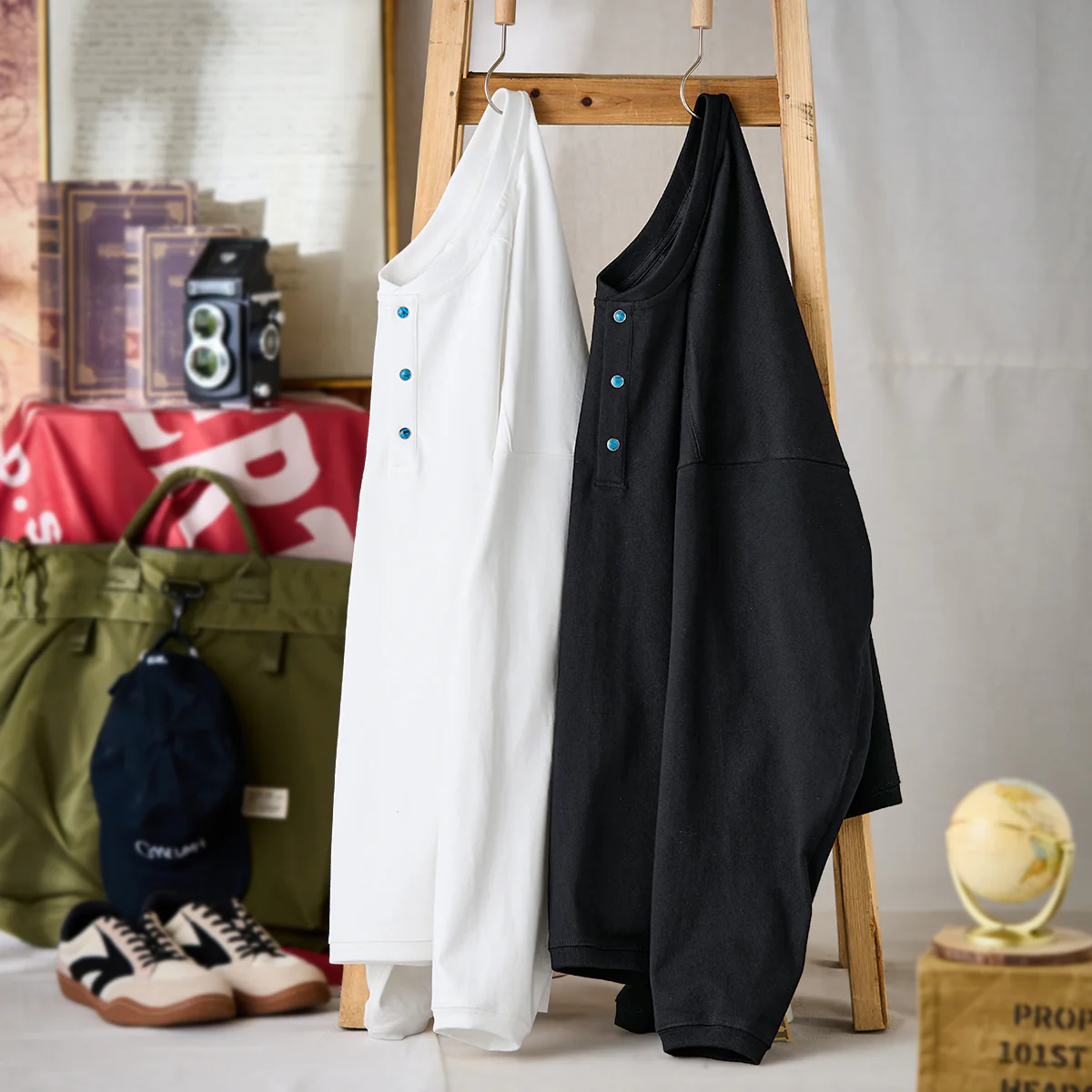ターコイズ風3ボタン付き コットンヘンリーネックロンT - Image 4