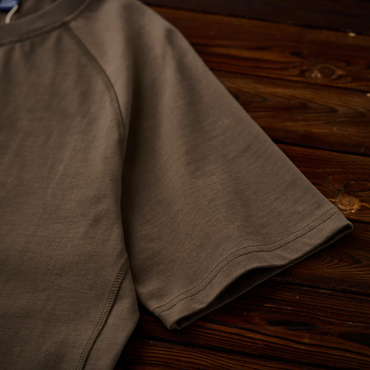 CLEANFIT Vガゼット入りラグランスリーブコットンTee - Image 12