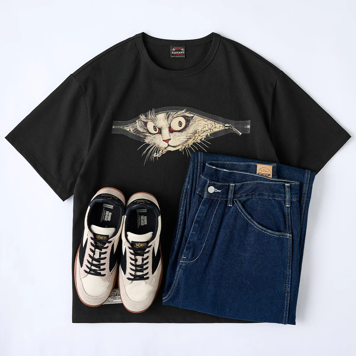 「クロスジップの隙間から覗く化け猫」浮世絵風プリントコットンTee - Image 18