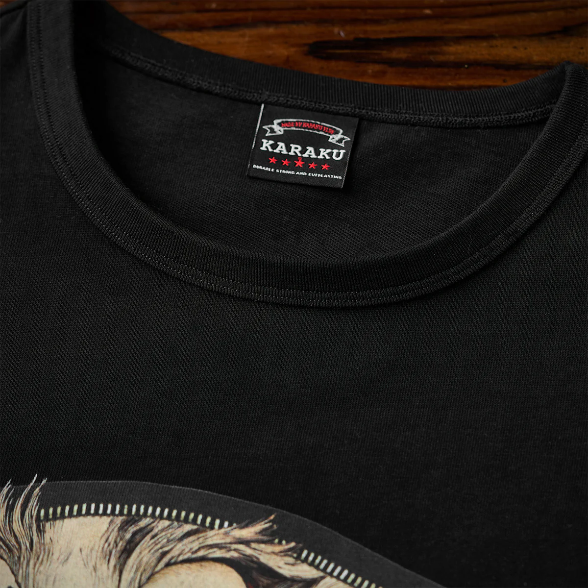 「クロスジップの隙間から覗く化け猫」浮世絵風プリントコットンTee - Image 9