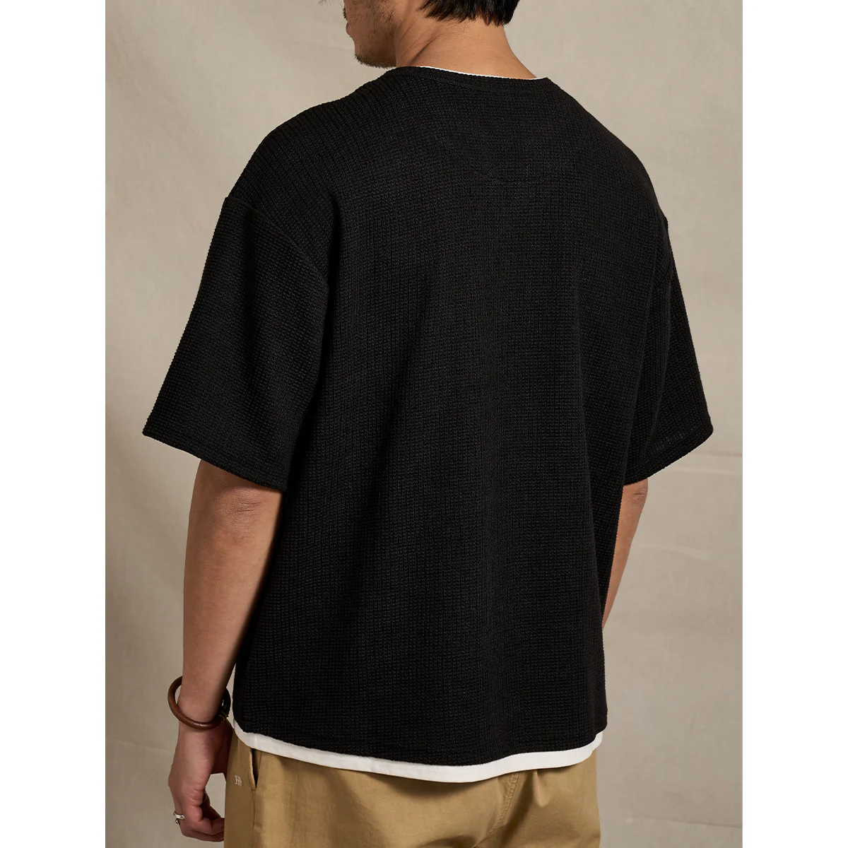 【予約】「KaraKu」ロゴ刺繍 フェイクレイヤードワッフルテクスチャTee - Image 10