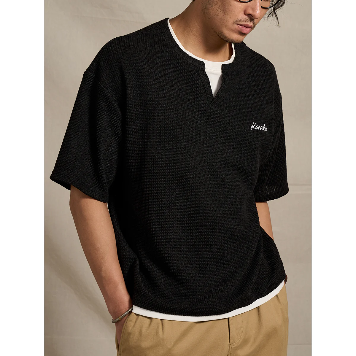 【予約】「KaraKu」ロゴ刺繍 フェイクレイヤードワッフルテクスチャTee - Image 8