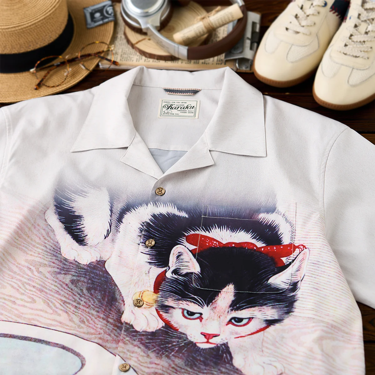 【予約】小原古邨「猫と金魚鉢の中で泳ぐ金魚たち」浮世絵風アロハシャツ - Image 5