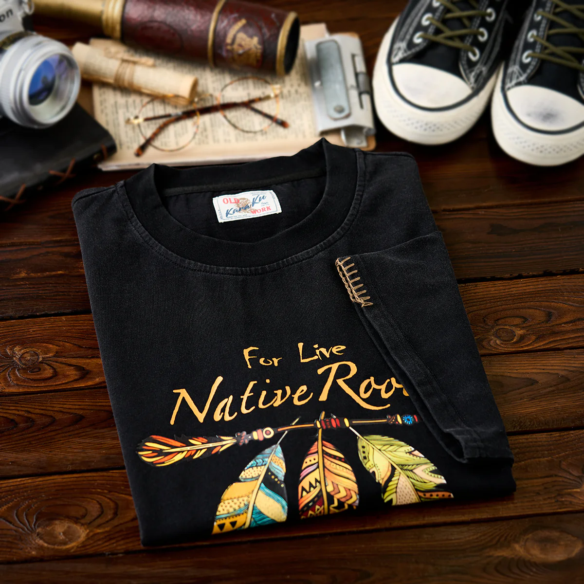 飾りステッチ ナバホ風のフェザープリントコットンTee - Image 6