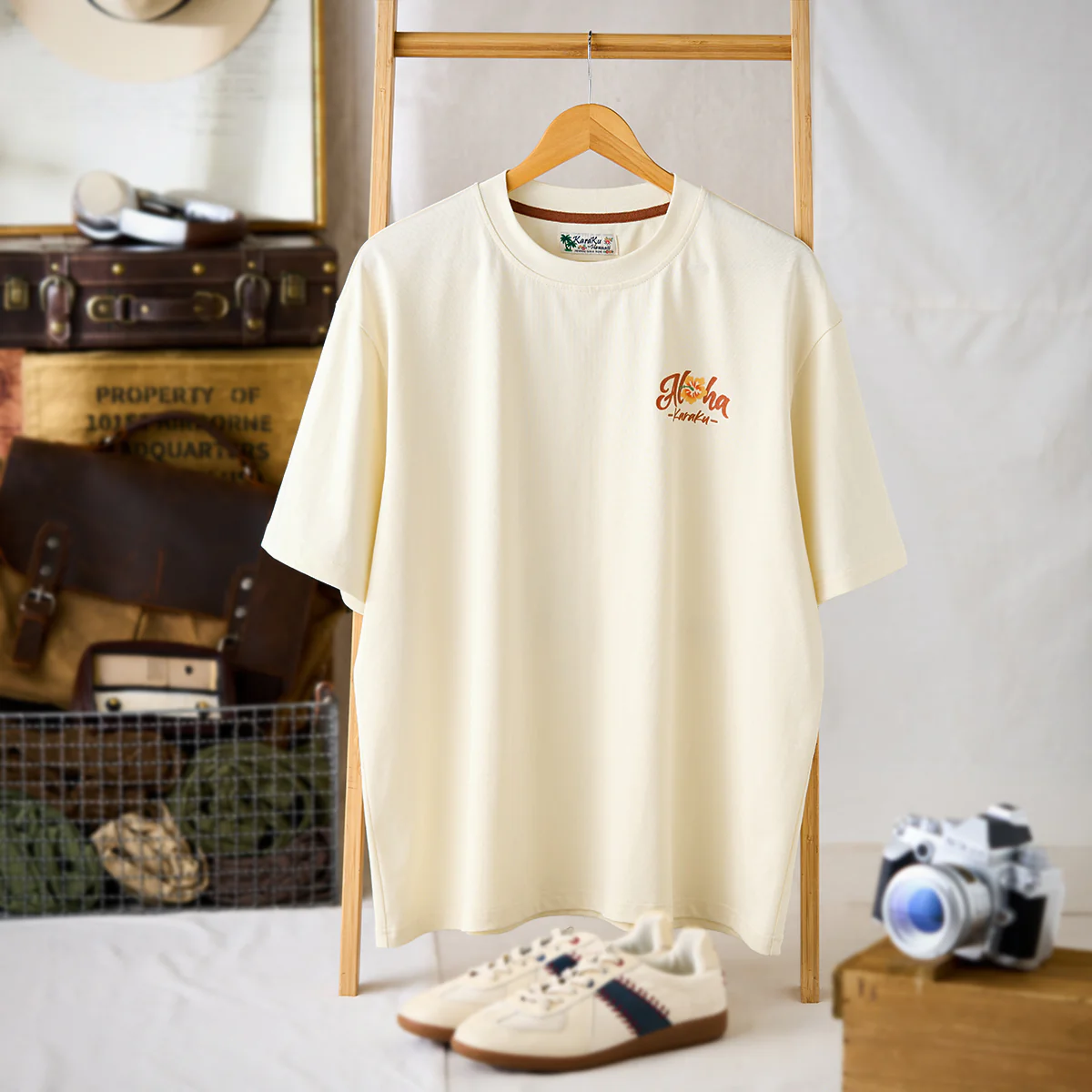 水彩風　ALOHA・トロピカルバックプリントコットンTシャツ - Image 3