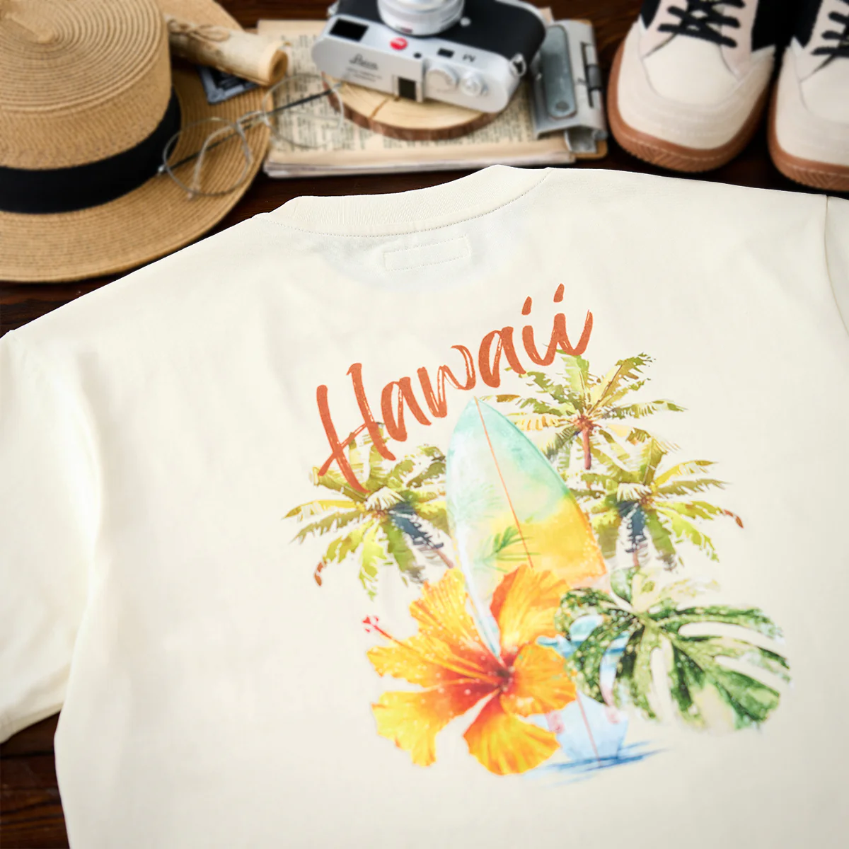 水彩風　ALOHA・トロピカルバックプリントコットンTシャツ - Image 6