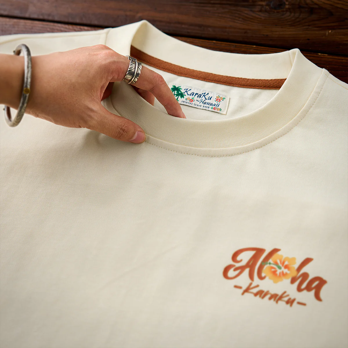 水彩風　ALOHA・トロピカルバックプリントコットンTシャツ - Image 7