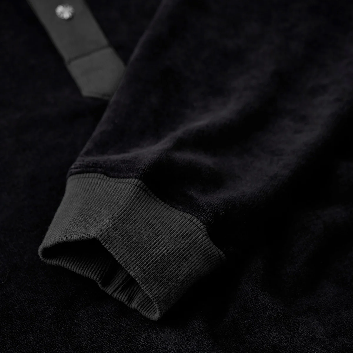 「KaraKu」刺繍入り　両面起毛フリースヘンリーネックスウェット - Image 12
