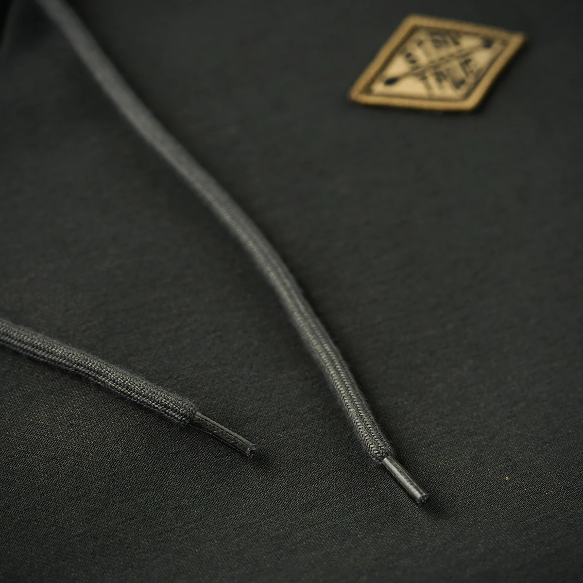 「STAY TRUE」刺繍ワッペン　多機能・裏ボアフード付きスウェット - Image 10