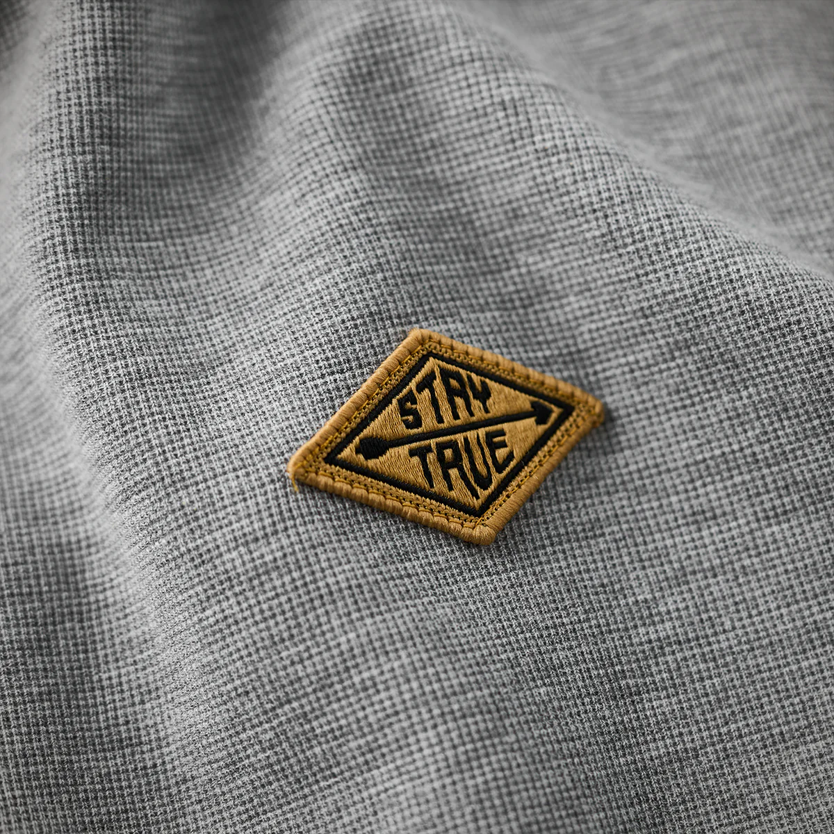 「STAY TRUE」刺繍ワッペン　ハーフジップフェイクレイヤードワッフルロンT - Image 11