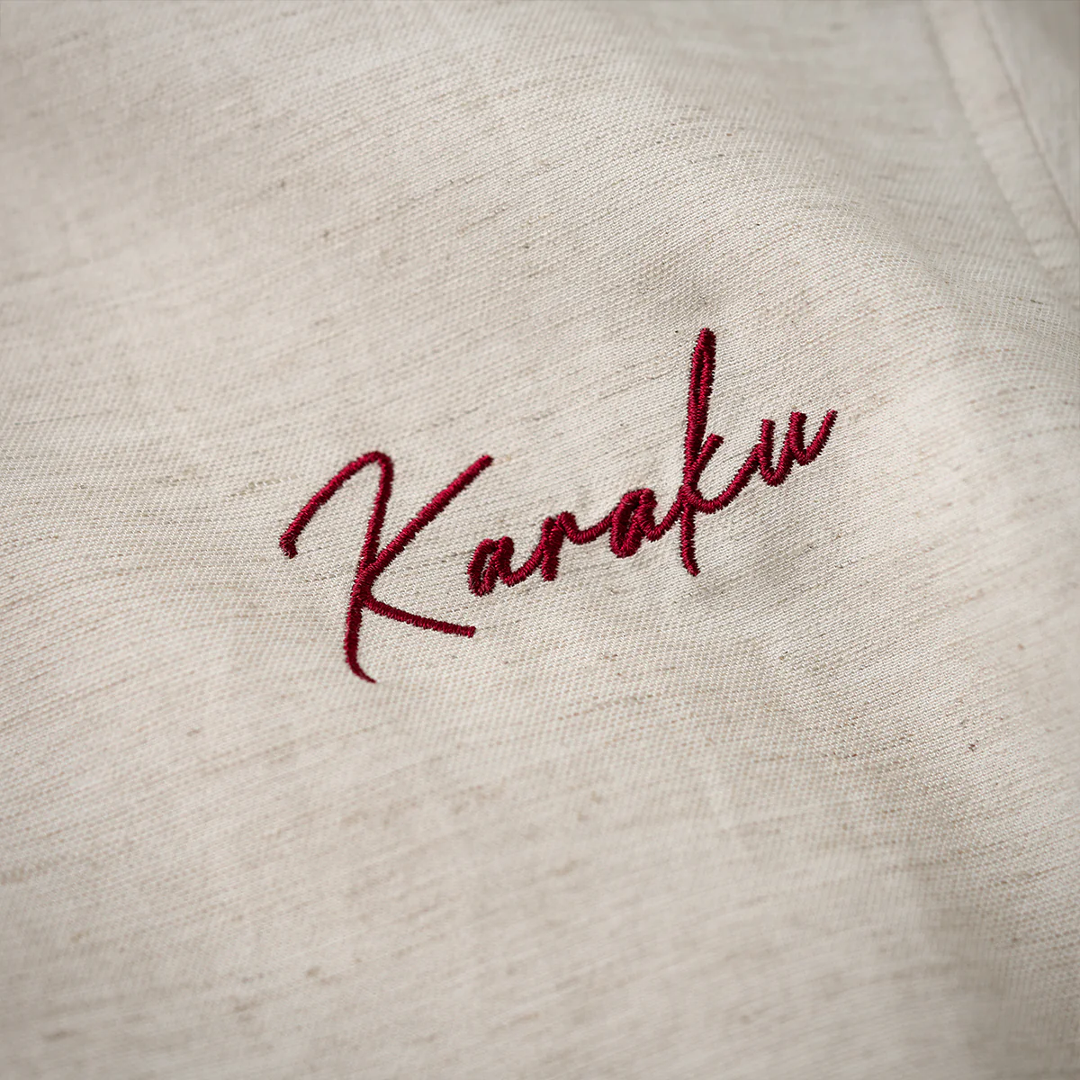 赤ヒモ付き Karaku刺繍入りテンセル×リネン混紡長袖シャツ - Image 13