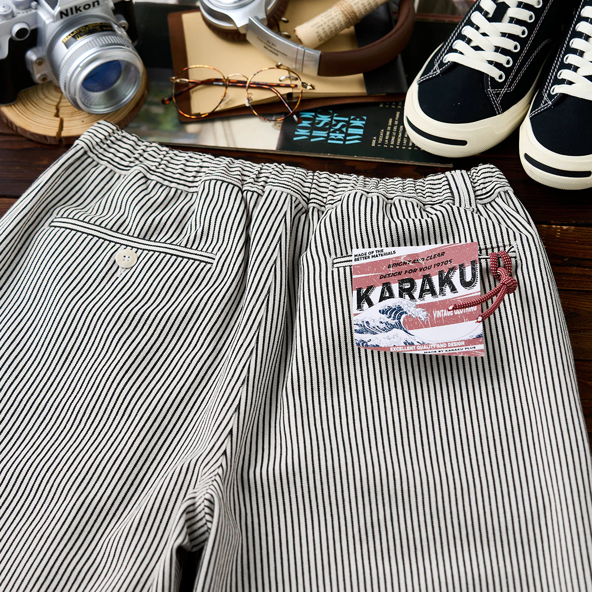 KRK刺繍入り 裾ドローコード付きストライプ柄イージーパンツ - Image 5