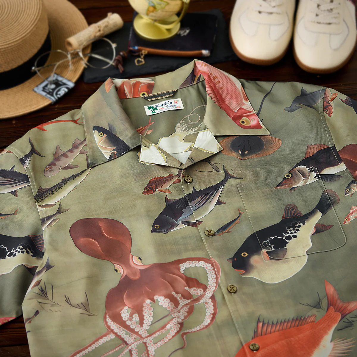 伊藤若冲「群魚図」プリント入りオープンカラーアロハシャツ - Image 4