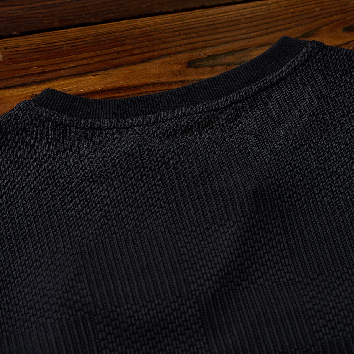 「STAY TRUE」刺繍ワッペン　裾ドローコード付きチェック織りニットロングT - Image 14