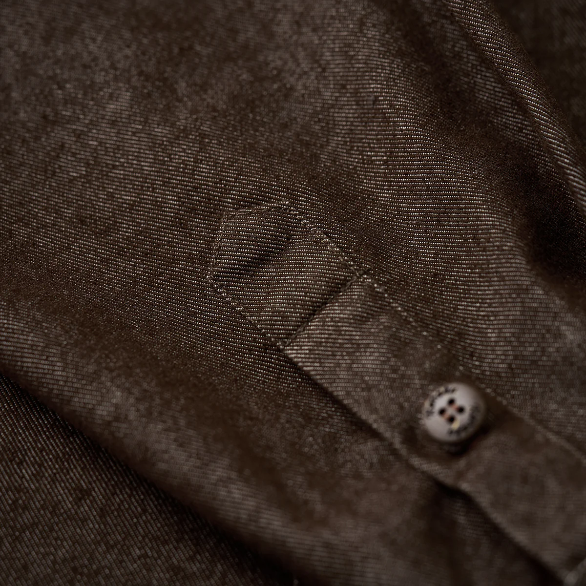 赤ヒモ付き　「Karaku」刺繡ロゴ 裏エスニック調柄デニム長袖シャツ - Image 19
