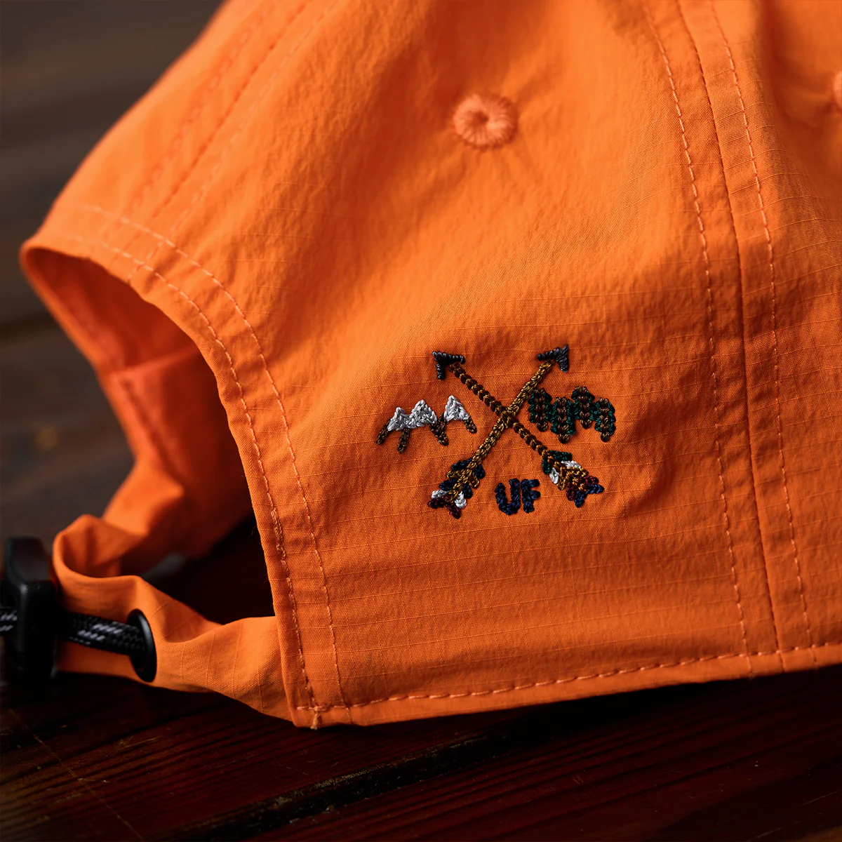 羽根アロー刺繡入り　ナイロンマウンテンキャップ - Image 16