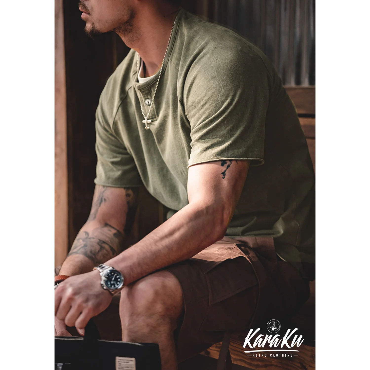 ウォッシュ加工 ヘンリーネックTシャツ - Image 5