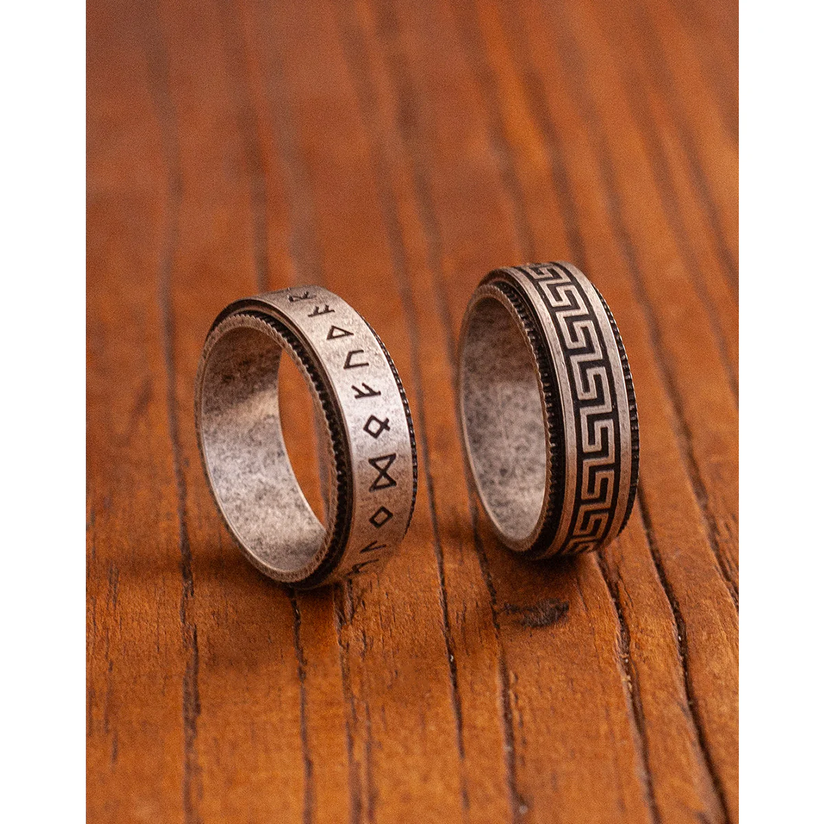 「Runes&Greek Key」2タイプ選べる　ヴィンテージ仕上げスピナーリング - Image 3
