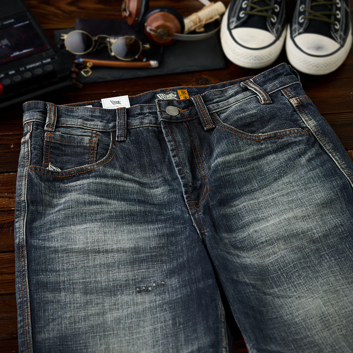 ウォッシュドヒゲ&裾カットオフ加工 ストレートデニムパンツ - Image 5
