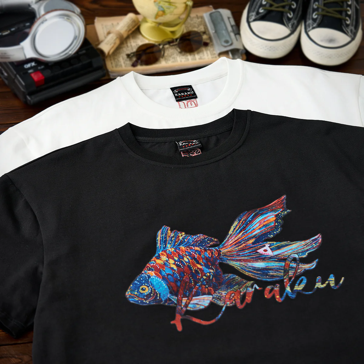 KARAKUｘ彩蘭弥「那須与一Nasuno-Yoichi」プリント＆刺繡入りコットンTee - Image 5