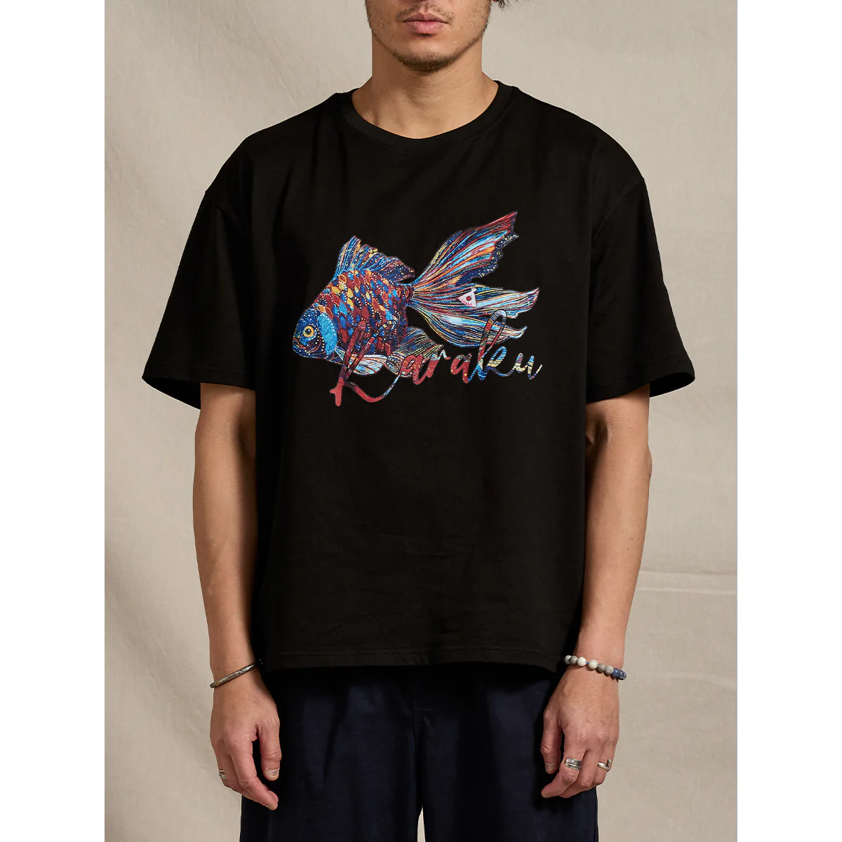 KARAKUｘ彩蘭弥「那須与一Nasuno-Yoichi」プリント＆刺繡入りコットンTee - Image 7