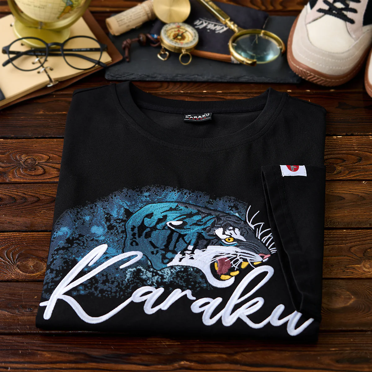 KARAKU×田中ラオウ「Bloom」プリント＆刺繍入りコットンTee - Image 5