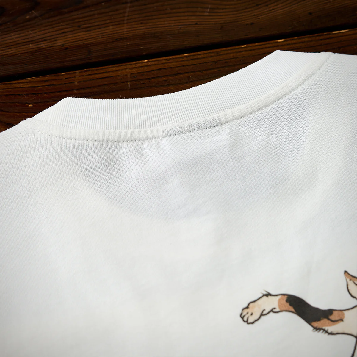 KARAKU×Koma 「異形百物語」踊る化け猫プリント&刺繡入りコットンTee - Image 13