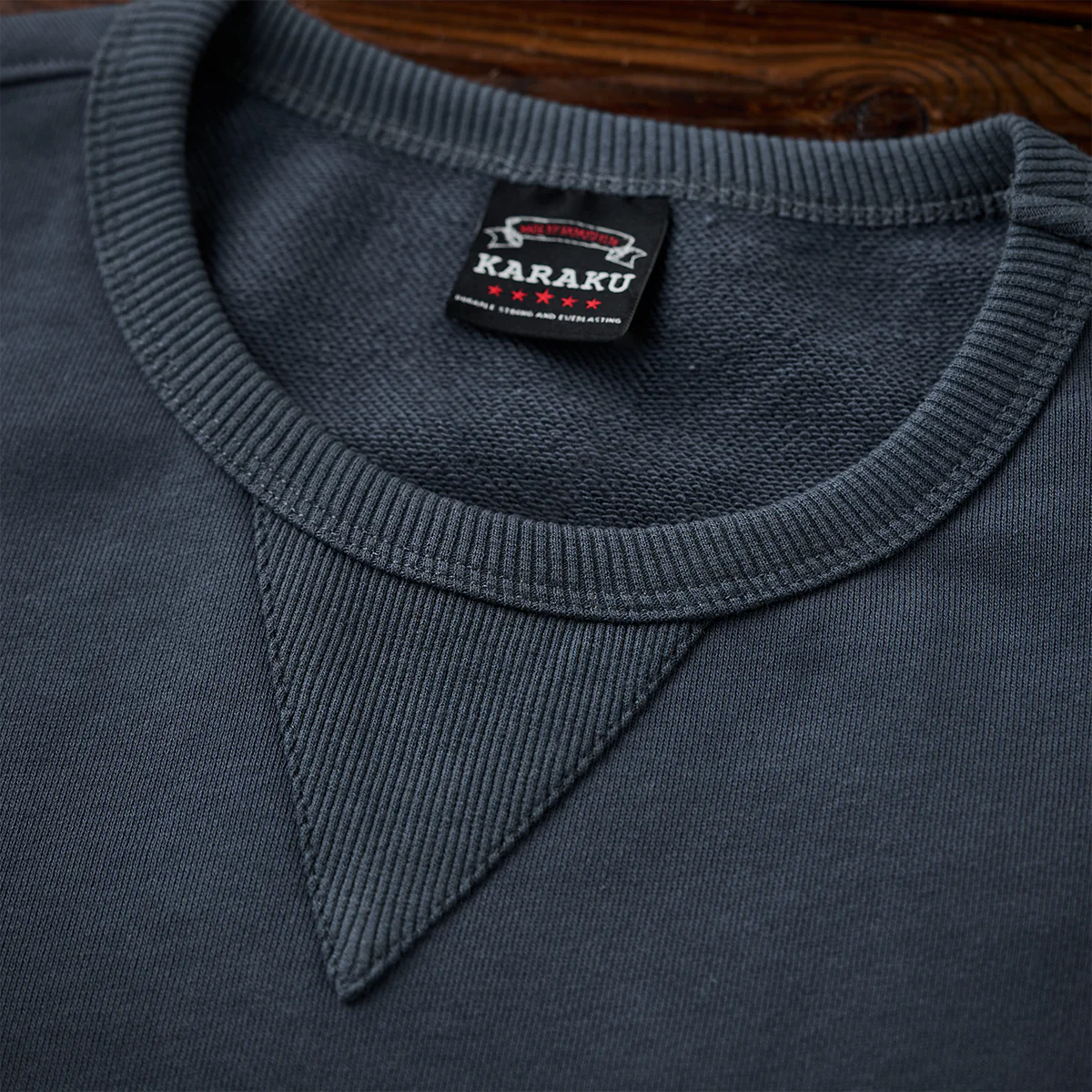 「KaraKu」刺繡＆「般若面・侍猫」プリント　裏パイルVガゼットスウェット - Image 7