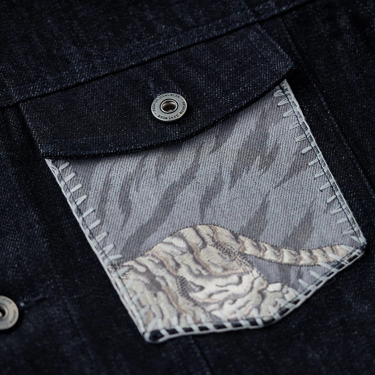 KARAKU×石黒亜矢子「白虎」刺繍切替 オーダーメイドデニムジャケット - Image 16